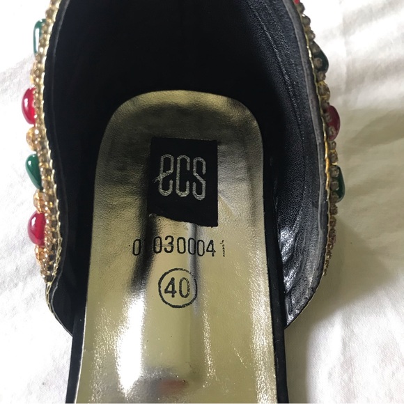 ECS Pointed Slip on Flat Sandals Black Suede Like Red/Green Beads Gold Diamanté - Picture 5 of 7